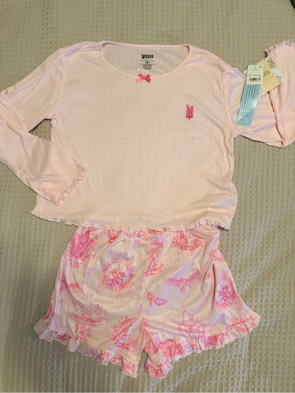 NWT Wicked +Target Pink Girls' Two-Piece Pajama Shorts Set -